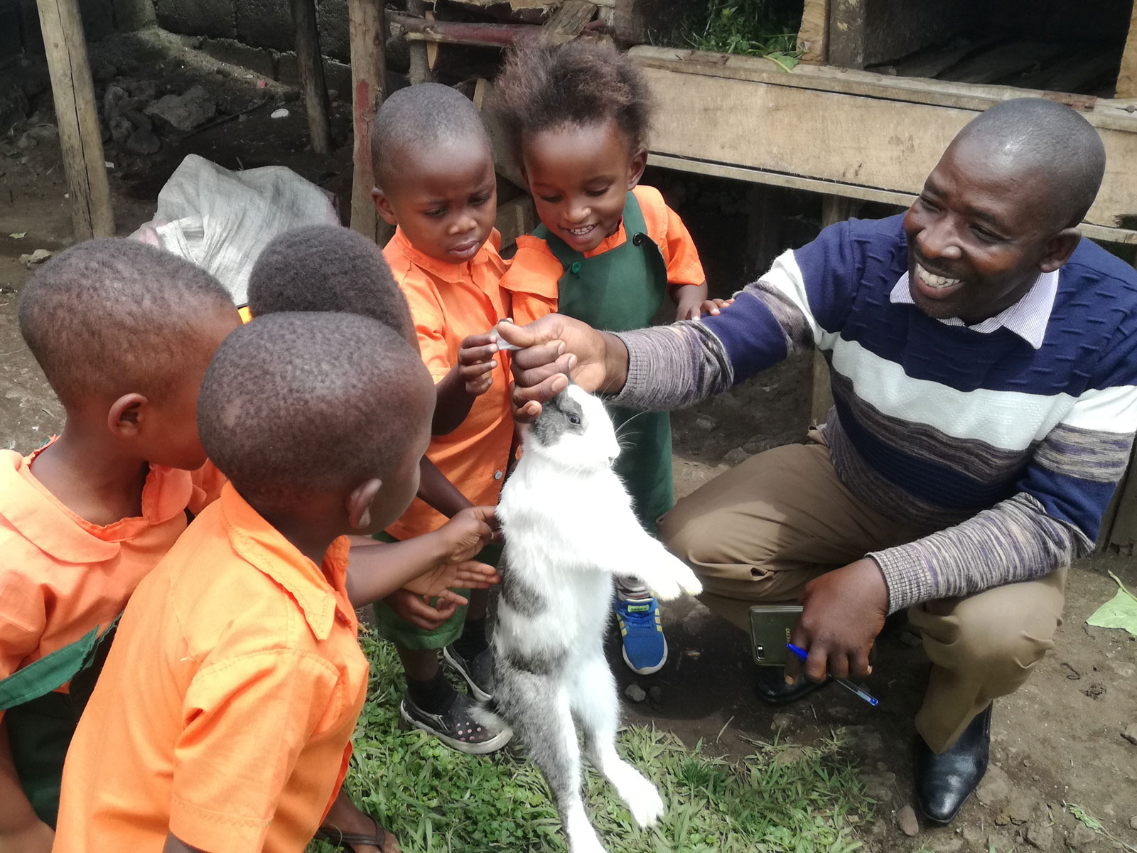 RUANDA Progetto Dalla scuola alla terra