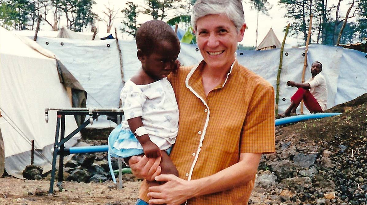 LUCIA, UNA VITA PER L’AFRICA da un’autobiografia del 2013 LUCIA, UNA VITA PER L’AFRICA da un'autobiografia del 2013