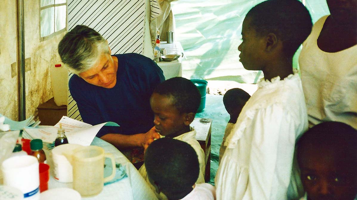 LUCIA, UNA VITA PER L’AFRICA da un’autobiografia del 2013 LUCIA, UNA VITA PER L’AFRICA da un'autobiografia del 2013